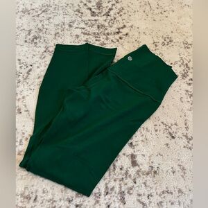 Lulu Align 25” size 4